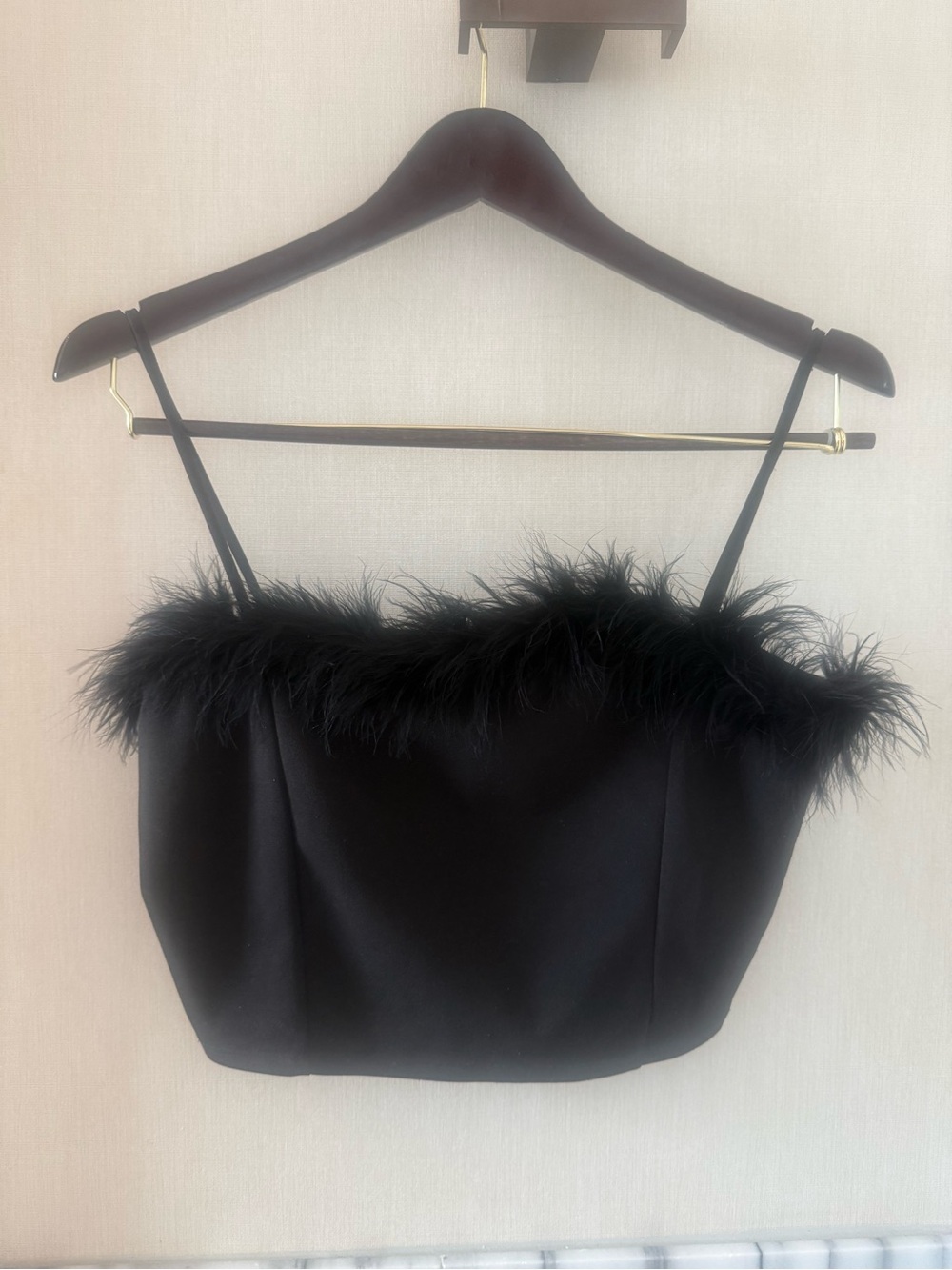 Cherry Mellow Black Feather Trim Cropped Cami Top Size 4